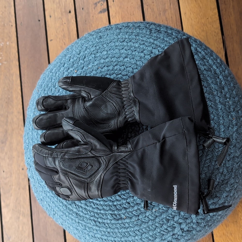 Ski gloves